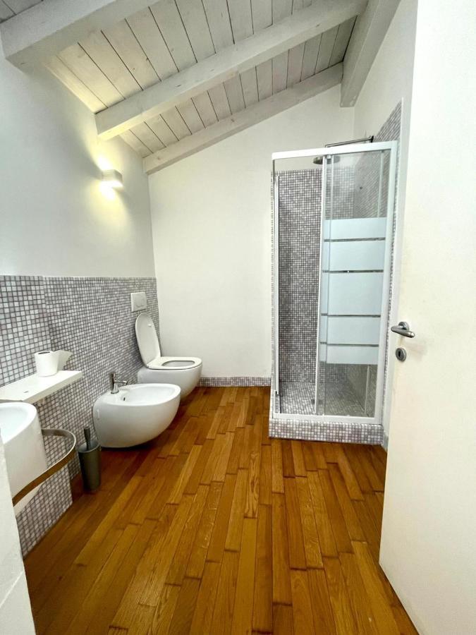 Апартаменты Residenze Umberto I Мантуя Экстерьер фото