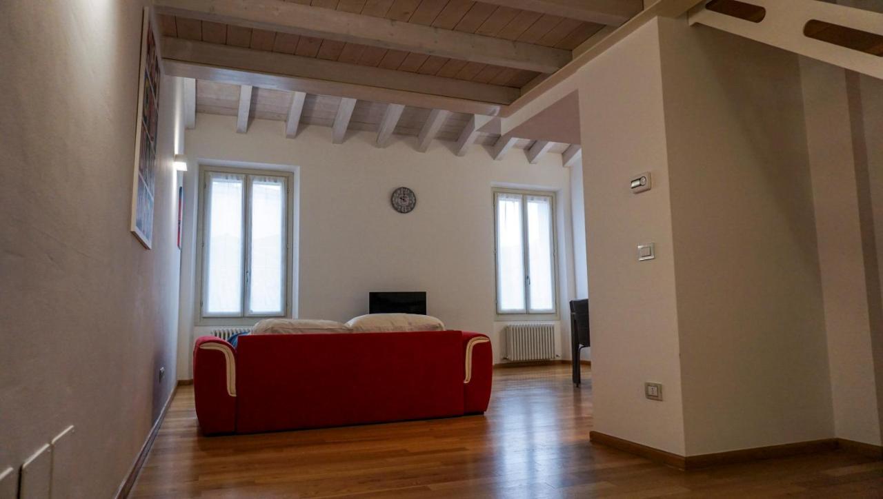 Апартаменты Residenze Umberto I Мантуя Экстерьер фото